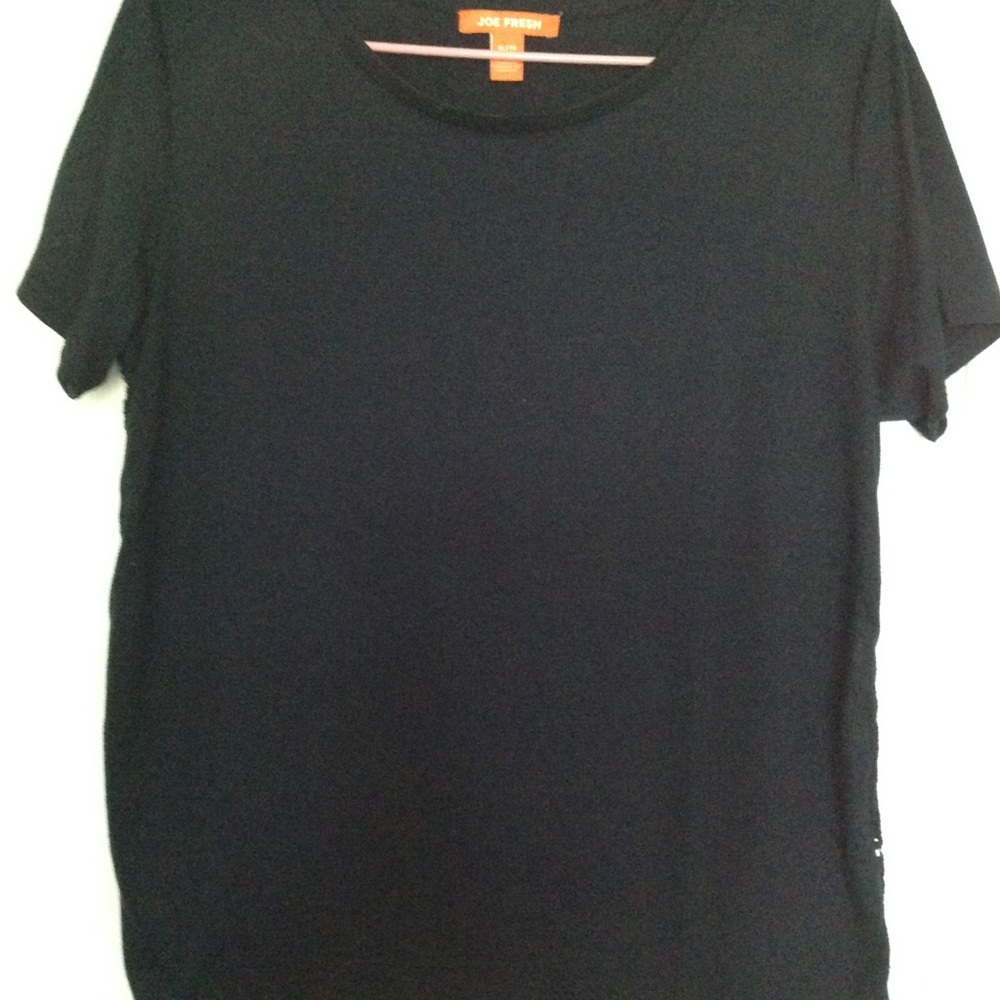 Joe Fresh lace back t-shirt size XL